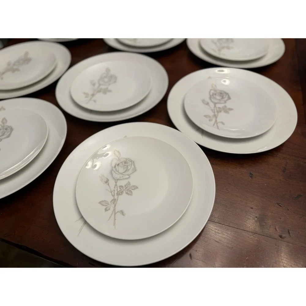 Rosenthal Classic Rose 57pc Pristine China Service, 15